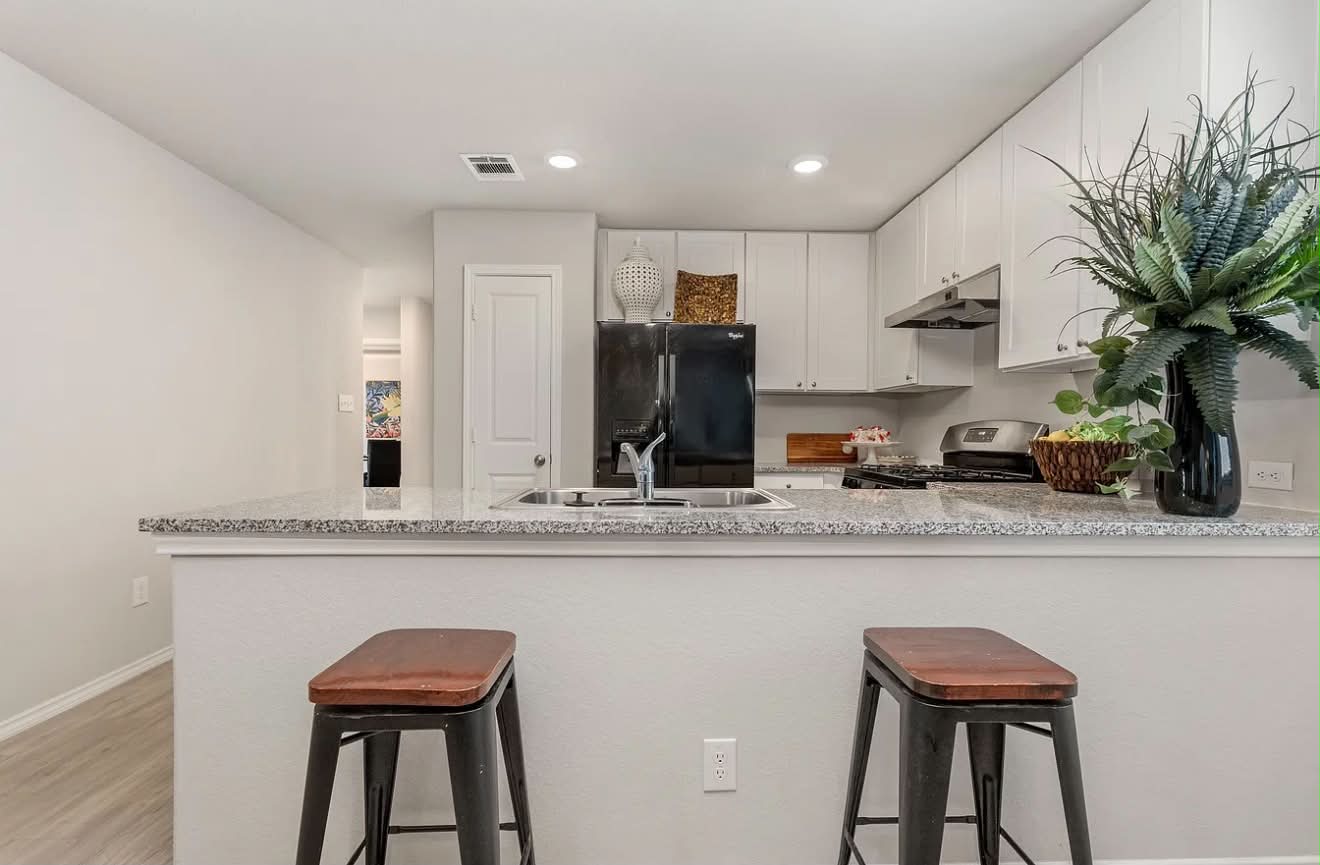 Converse, TX home listing